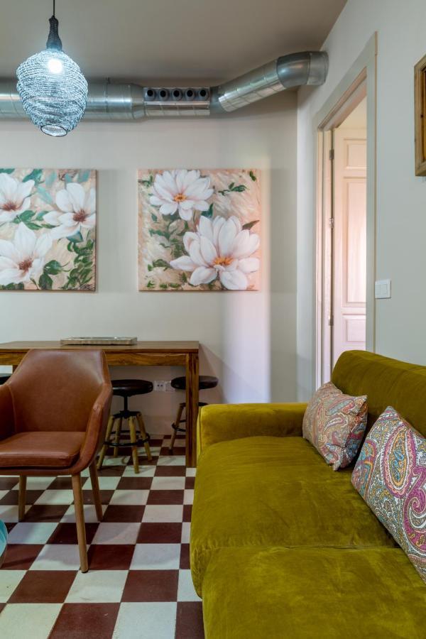 Dona Elvira Suites Cathedral Seville Exterior photo